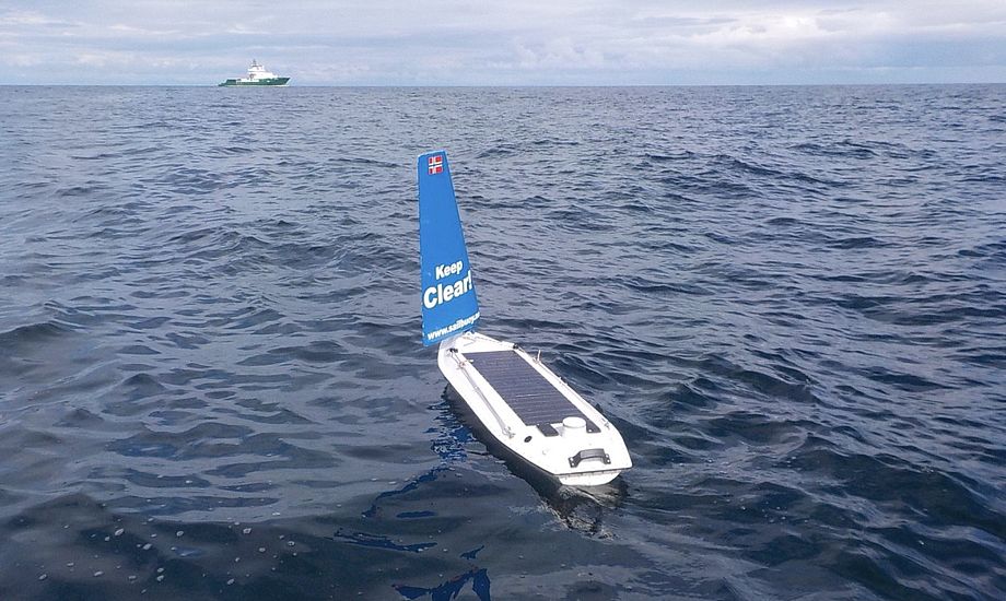 Den 60 kilo tunge båd er nu sikkert i land efter Atlanterhavskrydset. Foto: Offshore Sensing AS / Twitter