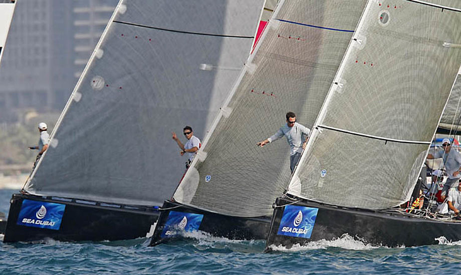 North Sails sidder på RC44-klassen. Her fra Dubai forleden.