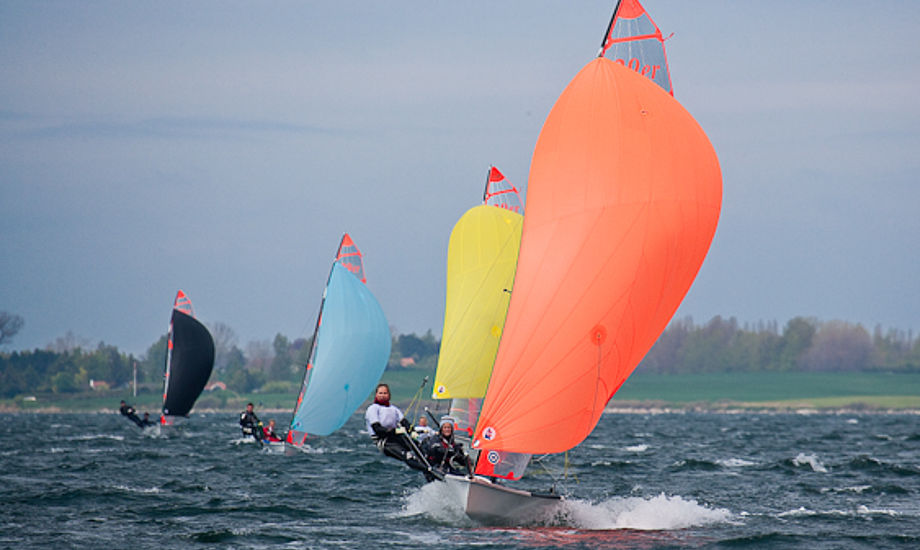 29ere i Kragenæs sejler i flot stil. Foto: Mogens Hansen