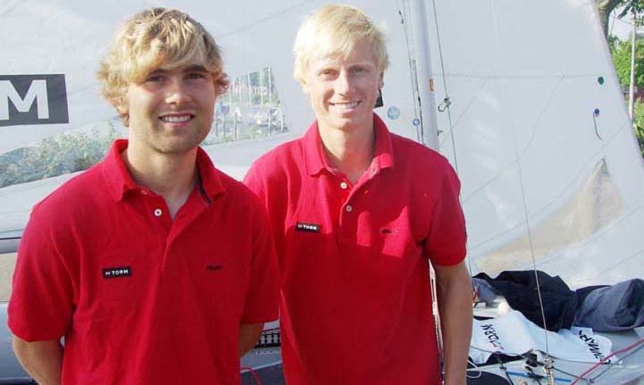 Tobias Nørbo, tv., og Henrik Søgaard foran deres 470er. Foto: Troels Lykke
