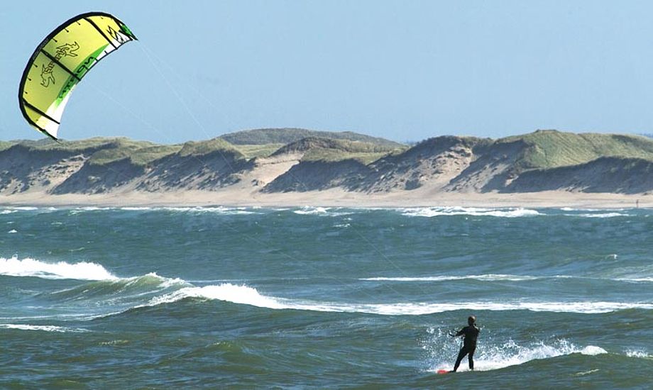 Du kan prøve både kiteboarding og windsurfing til Waterz 2010 i Hvide Sande i september. Foto: VisitDenmark.dk