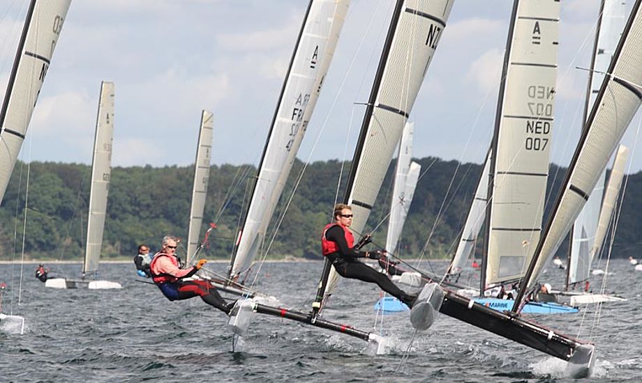 De første to dage til VM for A-Cats har været præget af meget skiftende vind. Foto: sailingaarhus.dk
