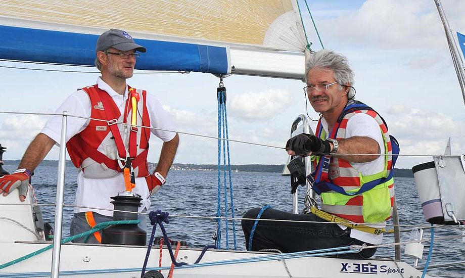 De to brødre fra Hellerup Sejlklub og KDY, har et rigtigt godt sammenhold, når de sejler. Allerede ved junior-DM i 606 tilbage i 1971, vandt brødrene