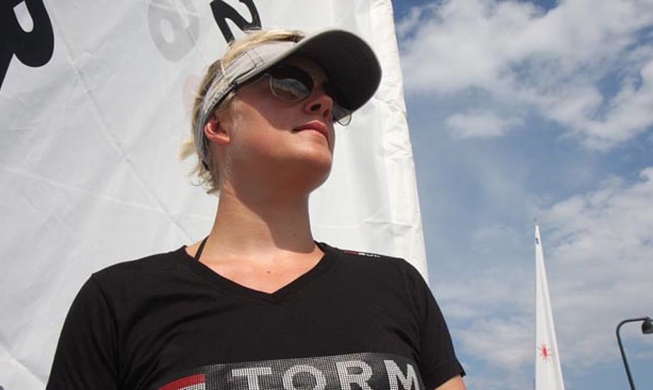 Maiken Schütt studerer i København, men sejler i KDY-Rungsted. Senest tog hun 3. plads i Kiel. Foto: Troels Lykke