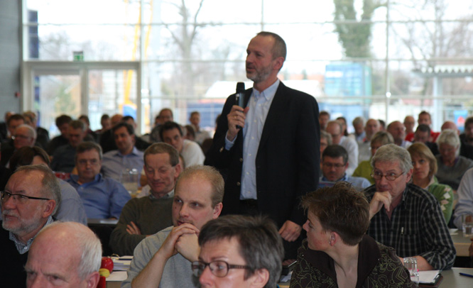 Christian Lerche tog ordet og var visionær og leverede blandt andet en undskyldning til DS bestyrelse, som forinden i mails til klubber var blevet beskyldt for ikke at tilstrækkelige. Foto: Troels Lykke