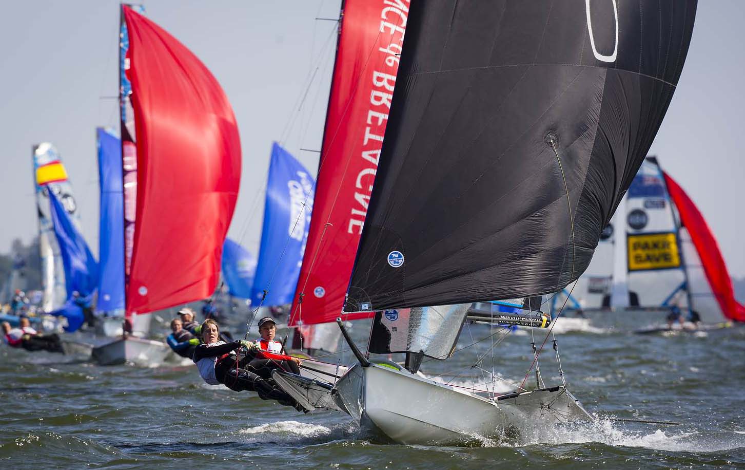 Ida Marie og Marie Thusgaard kan få medaljer i dag. Foto: Mick Anderson/Sailingpix