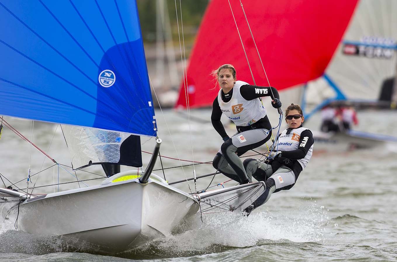 De bedste i 2014 har været Brasiliens Martine Grael og Kahena Kunze. De har været 1 eller 2 ved de større stævner, der er sejlet i år. Foto: Mick Anderson/Sailingpix