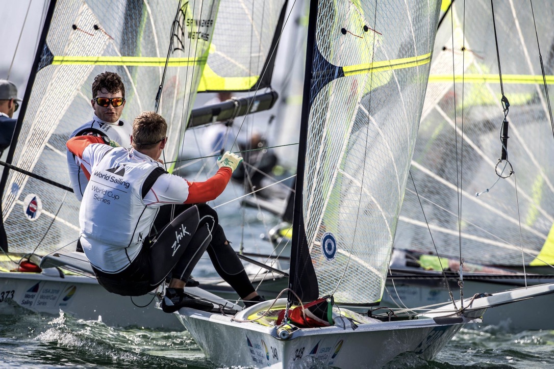 Lübeck og Buhl er eneste danske 49er-besætning i Miami. Foto: Richard Langdon / Sailing Energy