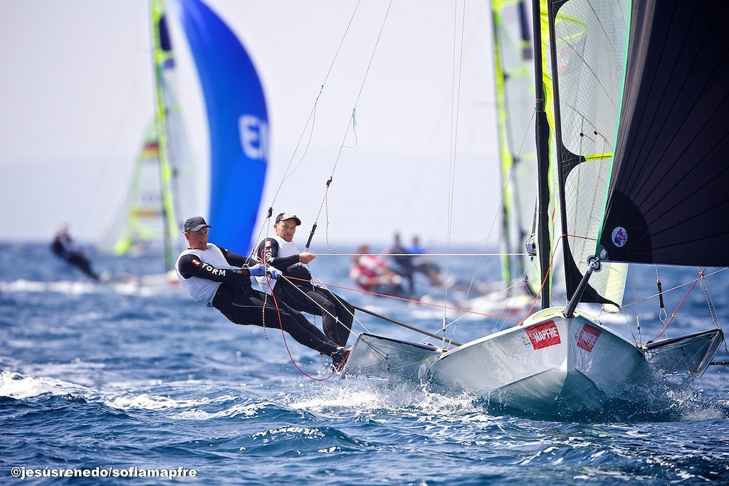 49erne Allan Nørregaard og Peter Lang er på en 11. plads i stævnet. Akkurat uden for medal race, som de kan seljle sig i i dag.