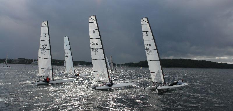 Det var ikke kun i Danmark det blæste, også til Flensburger Fördewoche fik sejlerne hård vind. Foto: ccff.de