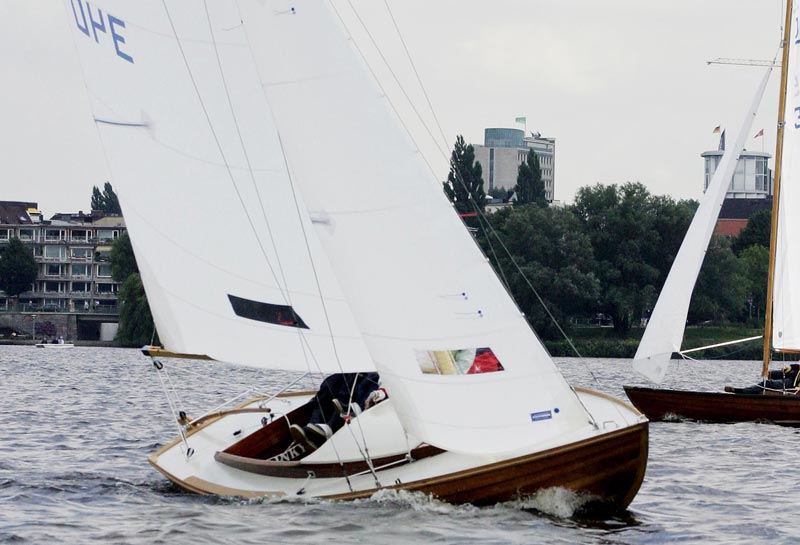 10 danske og tyske KDY15m2 juniorbåde kan ses i Svendborg i weekenden. Foto: Carstenrichter.com