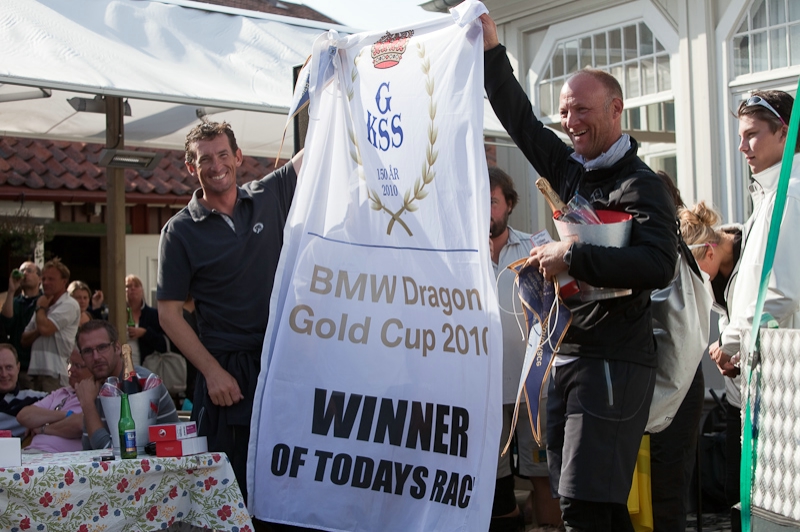 Lars Hendriksen til højre i Gold Cup i Marstrand. Et stævne han burde have vundet, hvis han havde skygget modstander. Foto. Dan Ljungsvik