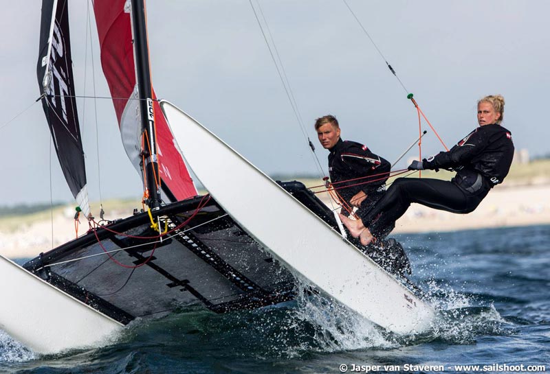 Nicolaj Bjørnholt, her med Trine Bentzen i Hobie 16. Foto: Jasper van Staveren/sailshoot.com