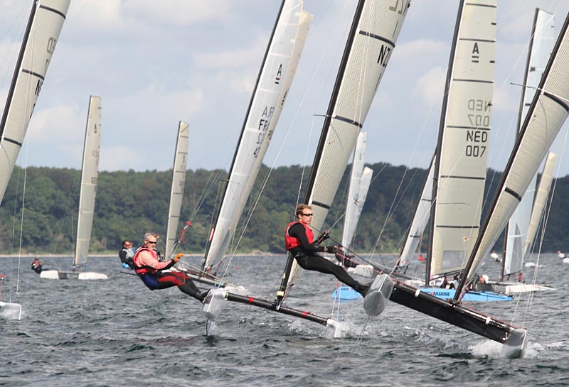 De første to dage til VM for A-Cats har været præget af meget skiftende vind. Foto: sailingaarhus.dk