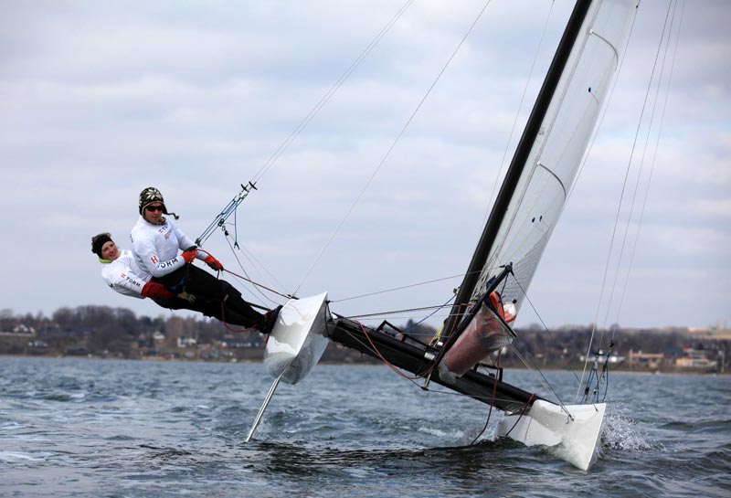 Jacob Dannefer/Anne-Line Lyngsø Thomsen til tune up i Horsens i en Nacra 18. Foto: Emil Landry