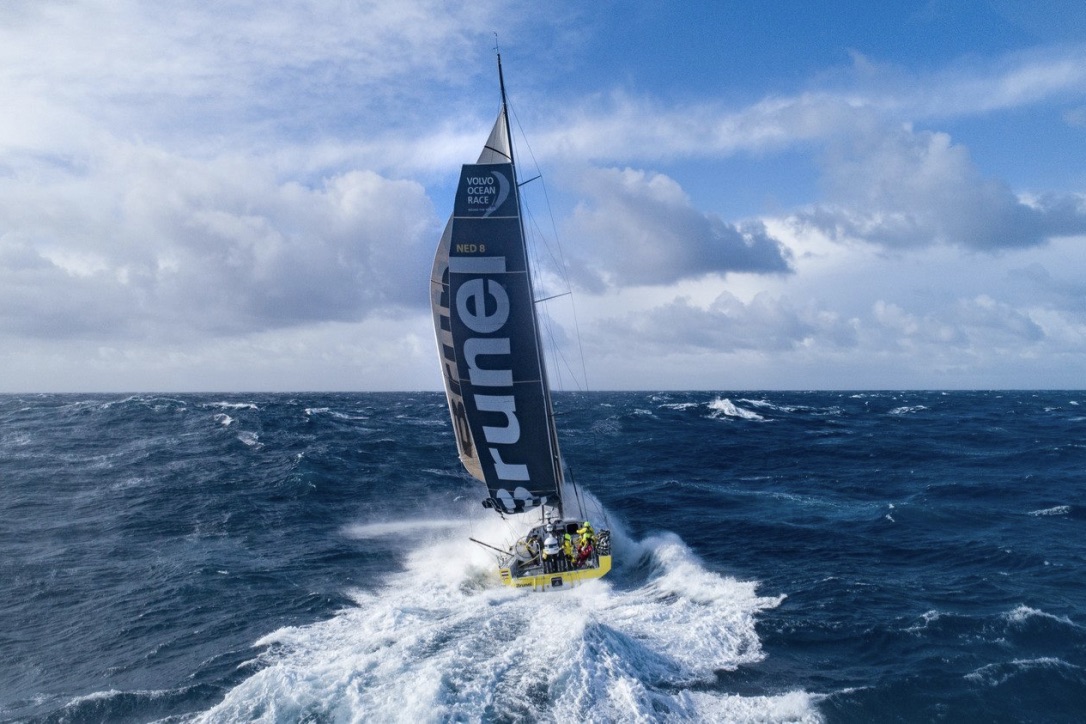 Den erfarne skipper Bouwe Bekking har en stor ære for Brunels sejr. Foto: Team Brunel