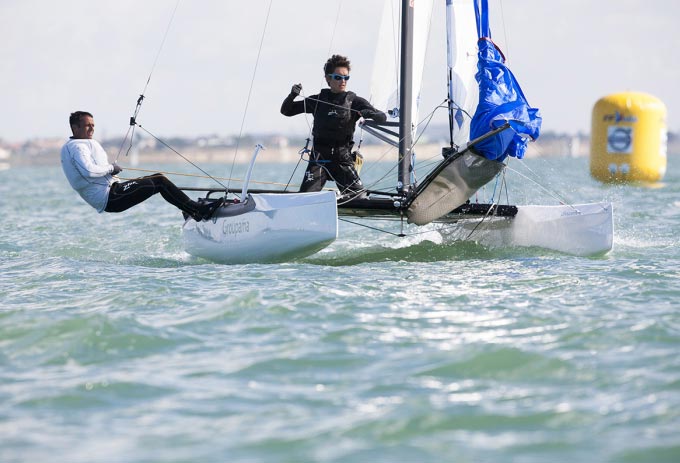 Franck Cammas havde god fart i La Rochelle. Foto: ffvoile.fr