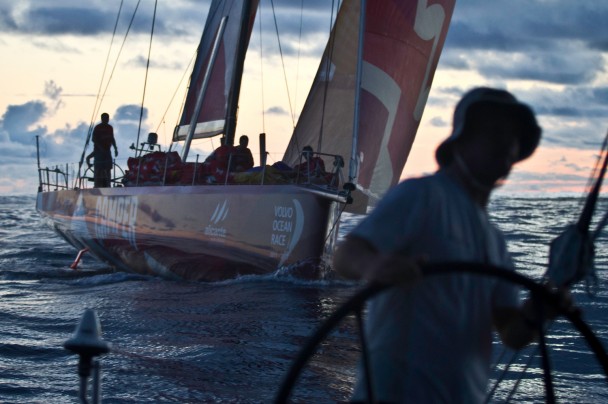 Camper og Abu Dhabi har ligget og kæmpet mod hinanden. Foto: Nick Dana/Abu Dhabi Ocean Racing/Volvo Ocean Race