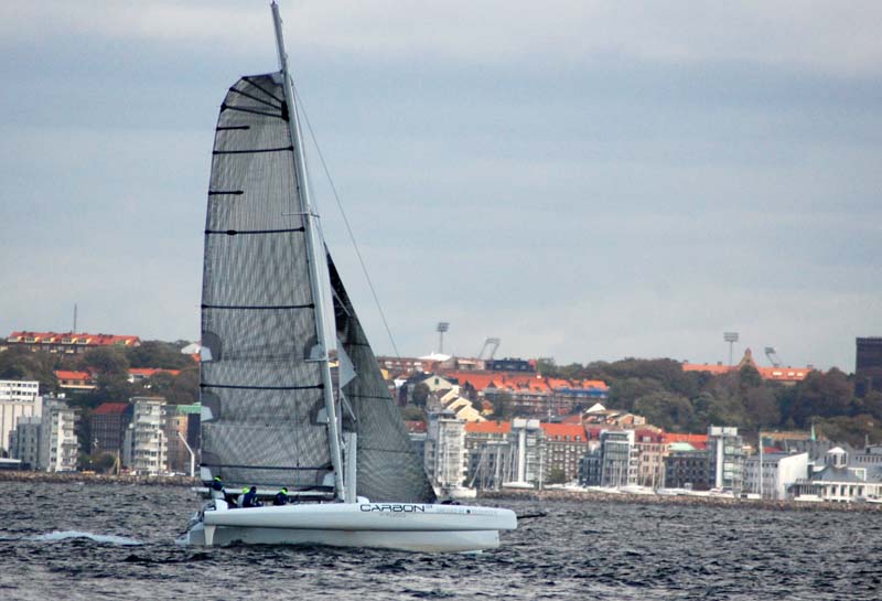 Carbon3 ses her ved Helsingør for få timer siden. Tak til Rune Neumann for billedet.