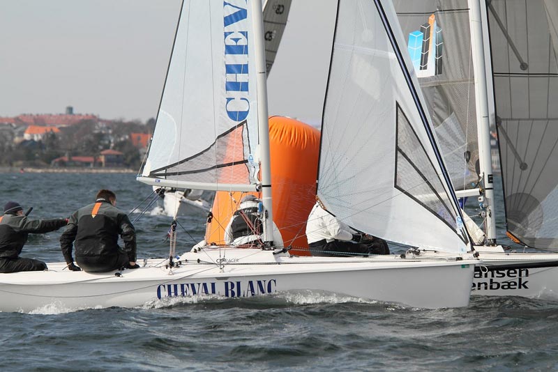 Hellerup har inviteret Drage, OK-jolle, Yngling, 606, CB66, Melges 24 og A-Cat's til påskestævne. Foto: sejlfoto.dk