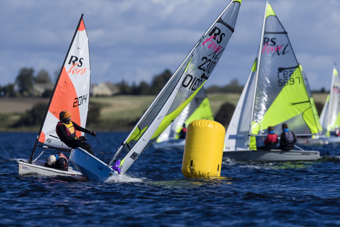 Harboe Cup er nu også en del af Dansk Sejlunions Grand Prix-serie samt junior-/ungdoms-DM for Europajollerne. Foto: Harboe Cup