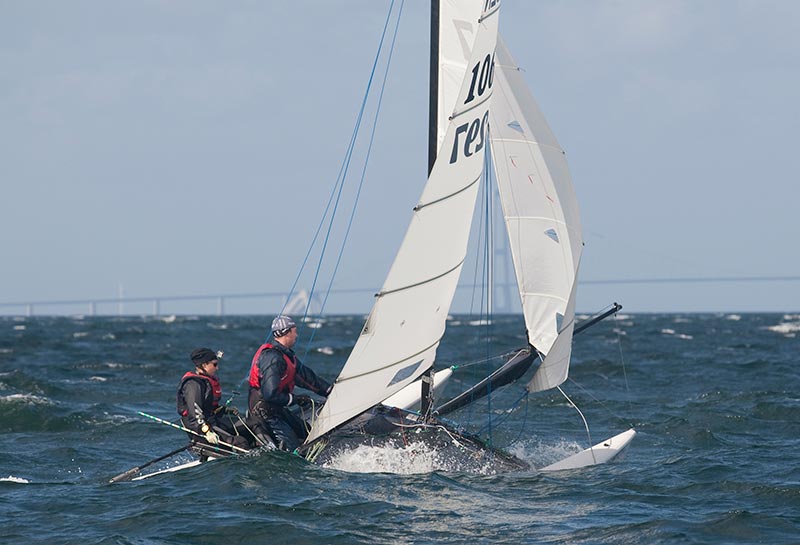 Jollerne på Storebælt fik nok at se til lørdag, med vind op til 10 m/sek. Foto: Jan Nielsen