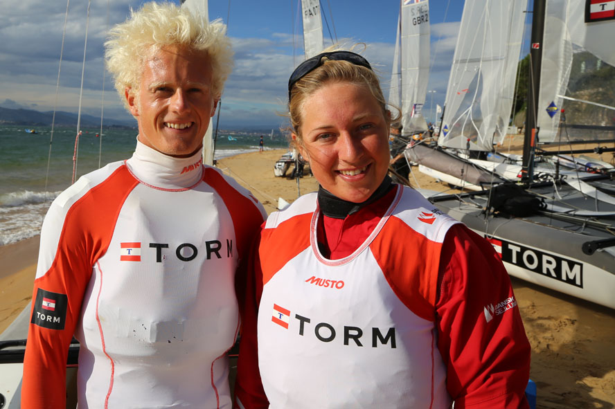 Martin Hjortlund og Anette Viborg ses her under Nacra17-VM i Santander i September. Foto: Troels Lykke