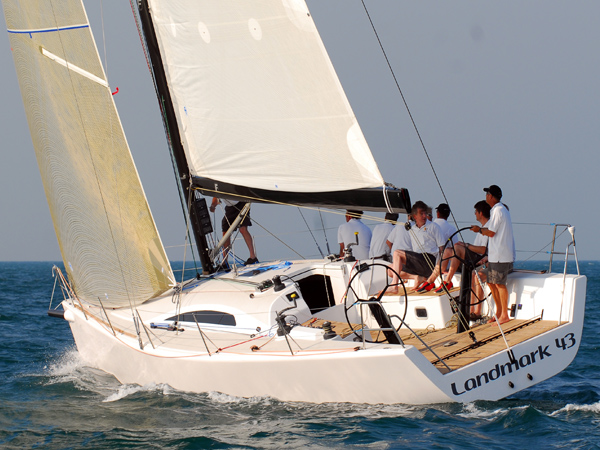 Det er på en Landmark 43, at Morten Henriksen skal finde vej i Big Boat Challenge.