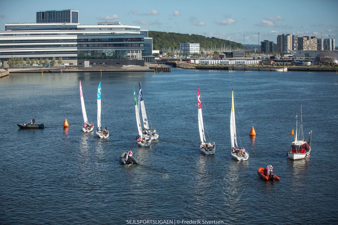 I sidste weekend kæmpede holdene i 2. division foran Dokk1. Foto: Frederik Sivertsen