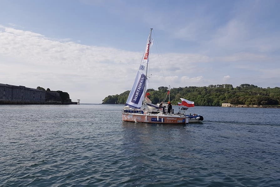 Den erfarne, 37-årige sejler ankommer her til England. Foto: Mayflower Marina