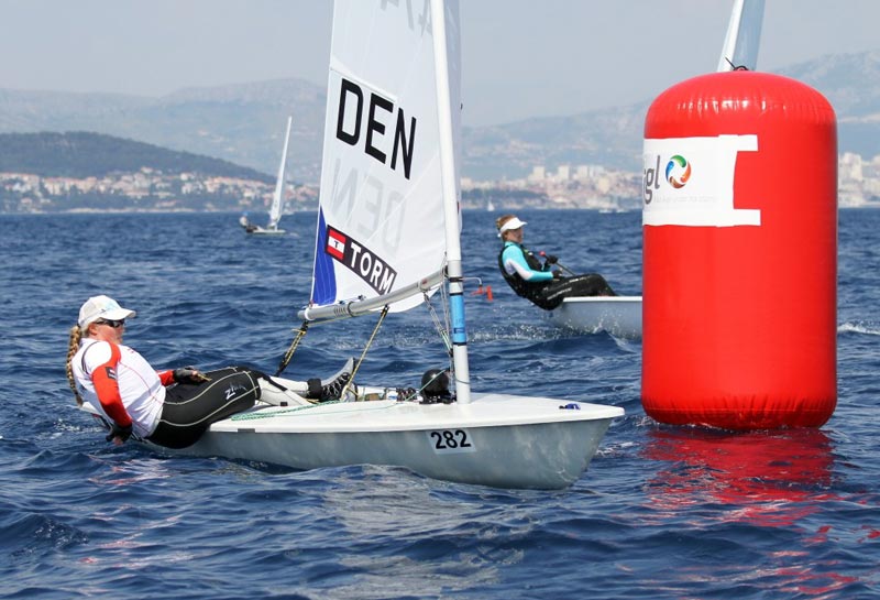 Anne-Marie Rindom fik en prik i europamesterskabets første sejlads. Foto: Petar Prkić