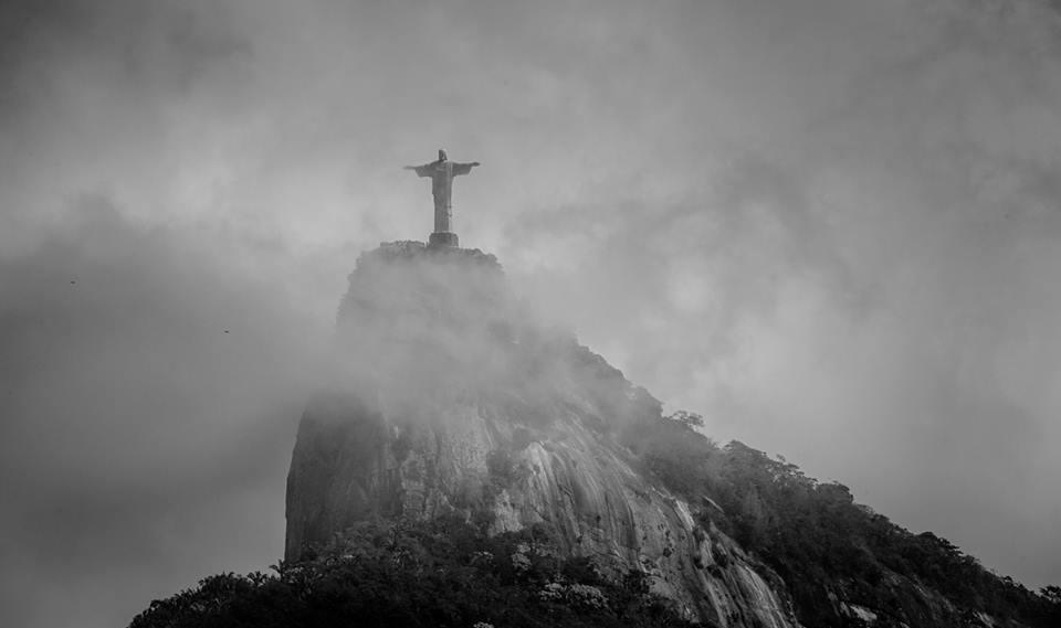 Vandet er blevet renere efter at myndighederne i Rio nu har sat propper i de forurende afløb, siger den danske OL-sportschef Thomas Jacobsen. Foto: Jesus Renedo