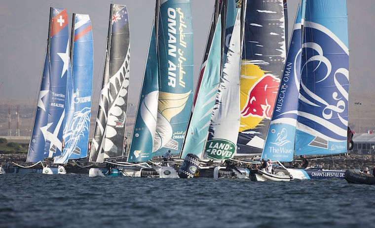 Ben Ainslie er ved at lære det. Han rykkede op på en samlet 4. plads i Rusland. Foto: Lloyd Images