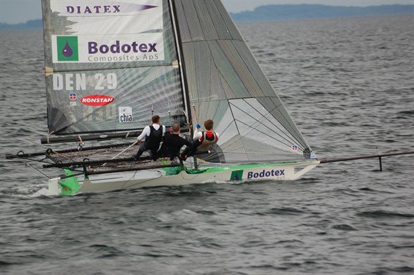 Dansk 18-footer besætning i Sønderborg. Foto: Rasmus Antoft