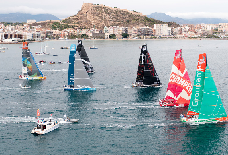 Første in-port sejlads i Volvo Ocean Race i år. Foto; Volvooceanrace.org