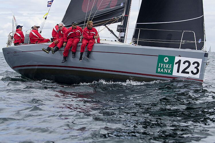 Det er især på læns at båden sejler fra konkurrenter. Her ses båden ved VM i Skovshoved i 2016, hvor den tog en 12. plads. Foto: Troels Lykke