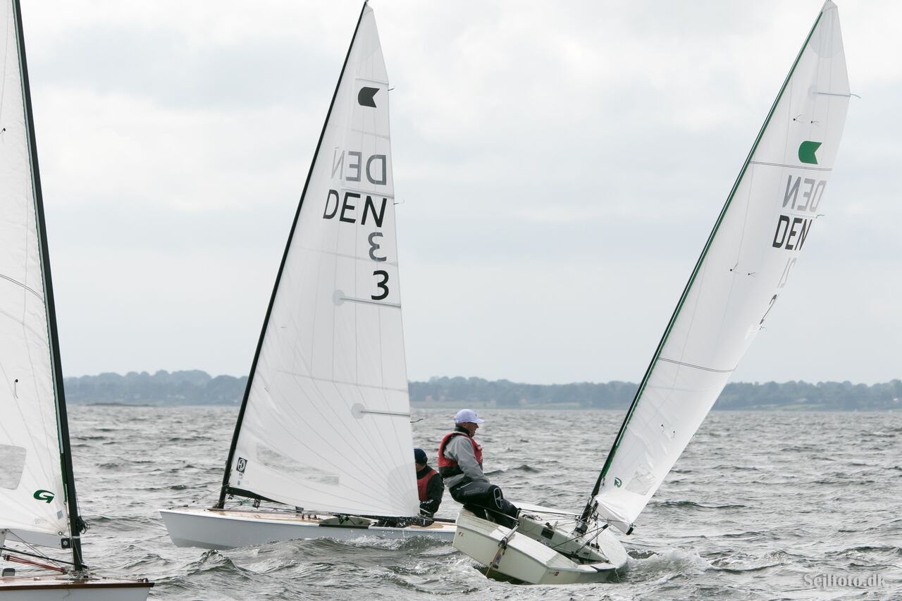 Jørgen Svendsen, 52, i DEN 3, vandt igen DM i Ok-jollen. Foto: Søren Svarre