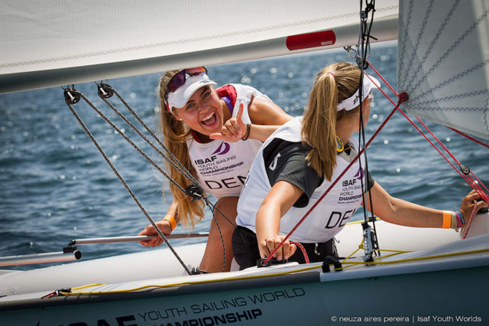 Danskere i Portugal. Natascha Saouma-Pedersen og Cille Smedegaard fra hhv. Kerteminde Sejlklub og Vedbæk Sejlklub.