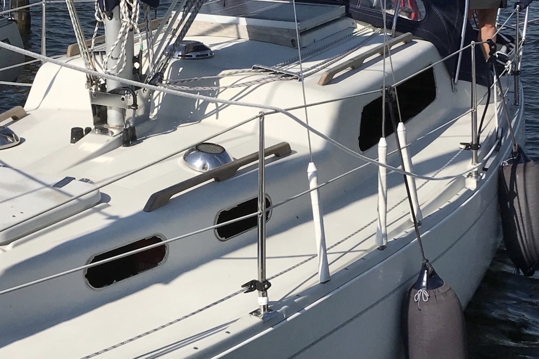 Det dyrere udstyr sad fortsat i båden efter tyveriet. Foto: Tom Andersen