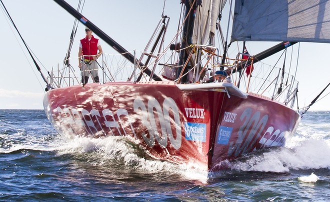 Chris Stanmore-Major kom i mål efter 36 dages sejlads fra La Rochelle til Cape Town. Den sidste uges tid fik han ikke varm mad efter hans gaskomfur ikke virkede. Foto: onEdition